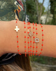 18K Gold and Coral Resin Beaded "Classic" Bracelet - Peridot Fine Jewelry - Gigi Clozeau