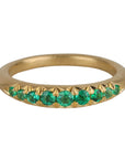 18K Gold Graduated Emerald Tapered Band - Peridot Fine Jewelry - Annie Fensterstock