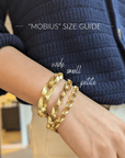 18K Gold Handmade Small "Mobius" Link Bracelet - Peridot Fine Jewelry - Petra Class