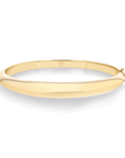 18K Gold Knife Edge Crescent Bangle - Peridot Fine Jewelry - Lizzie Mandler