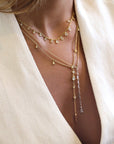 18K Gold "Tess" Diamond and White Sapphire Lariat - Peridot Fine Jewelry - Annie Fensterstock