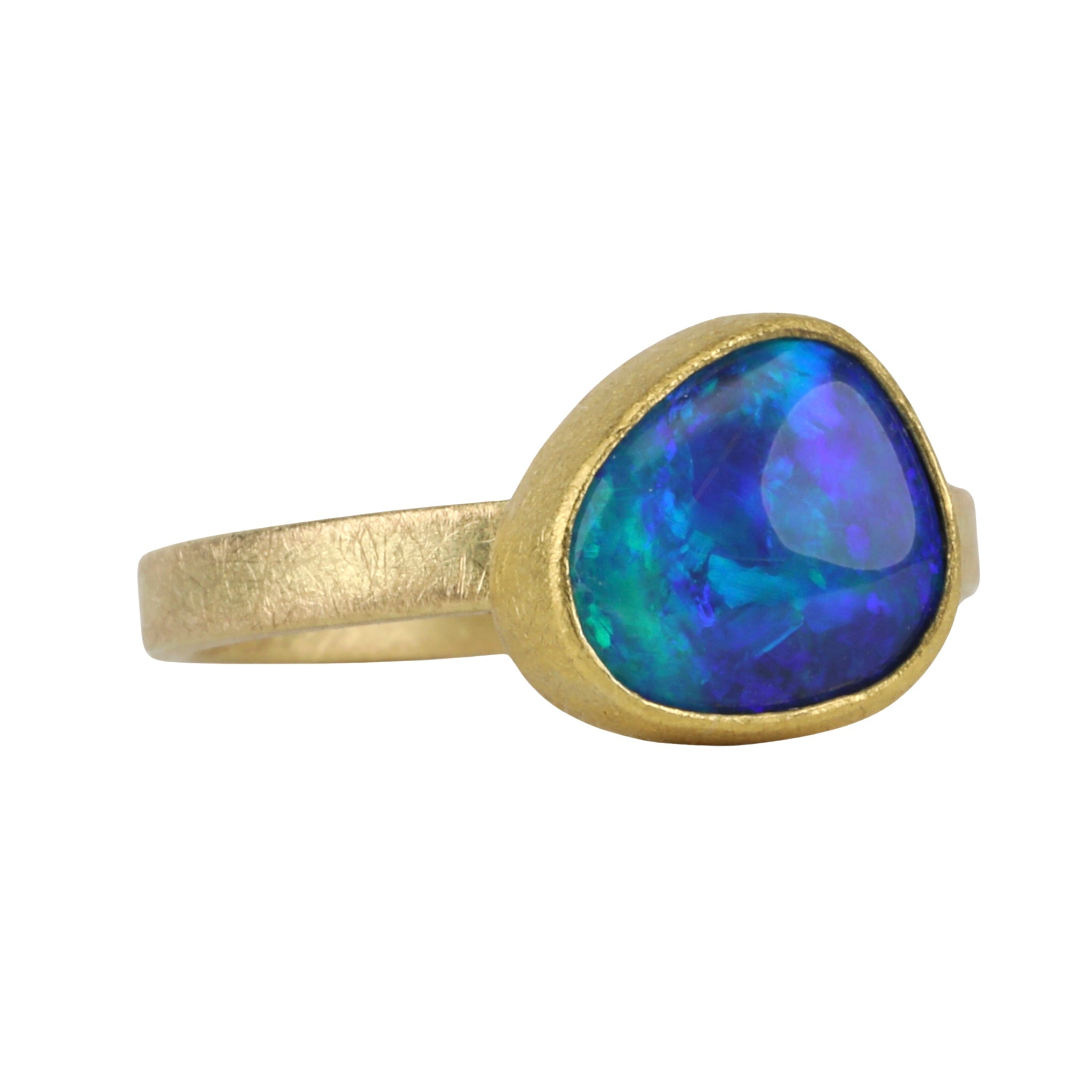 Petra Class 22 18K Bezel-Set Gold Australian Opal Ring – Peridot