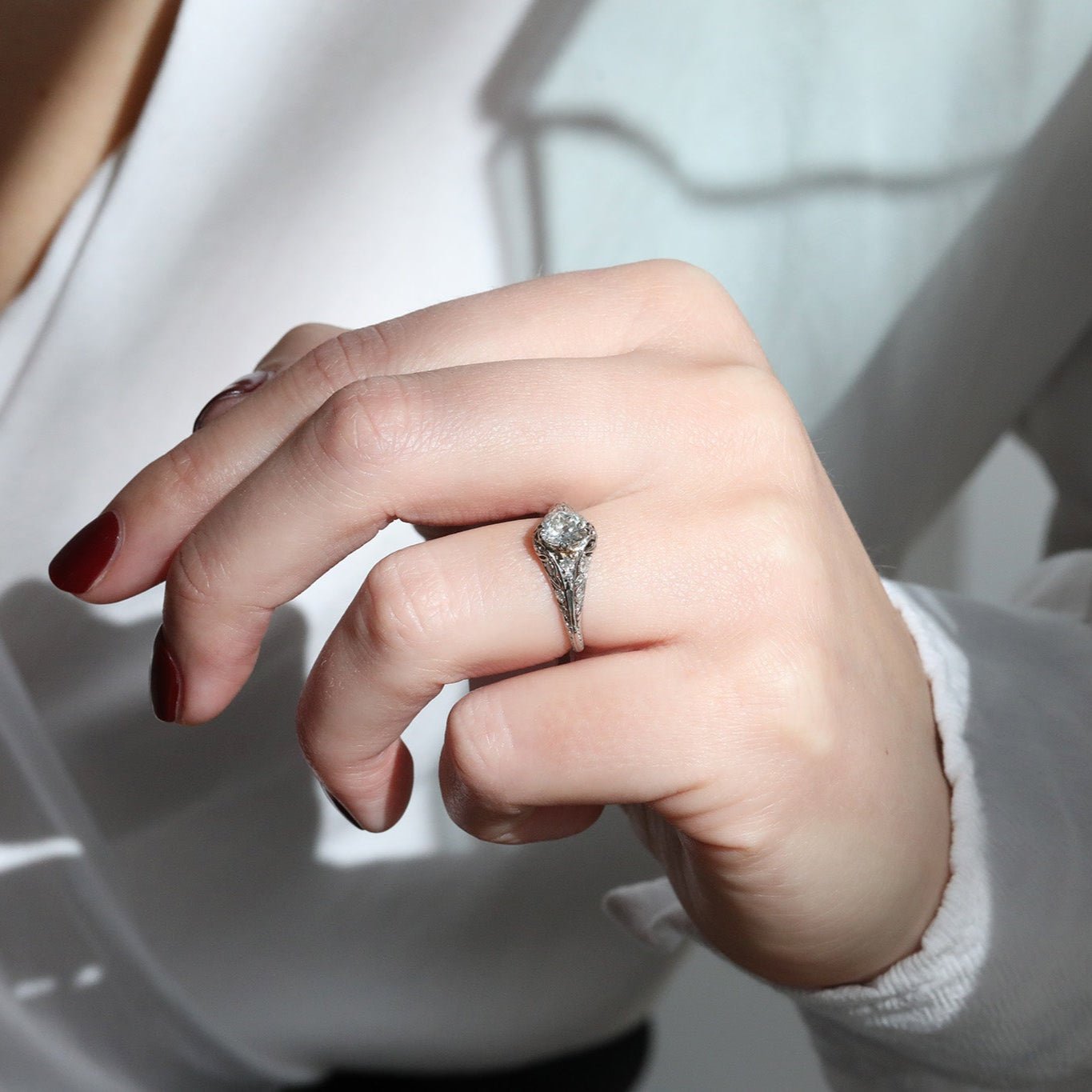 Vintage Platinum Ring with Oval Cushion - Cut Diamond - Peridot Fine Jewelry - Vintage Collection