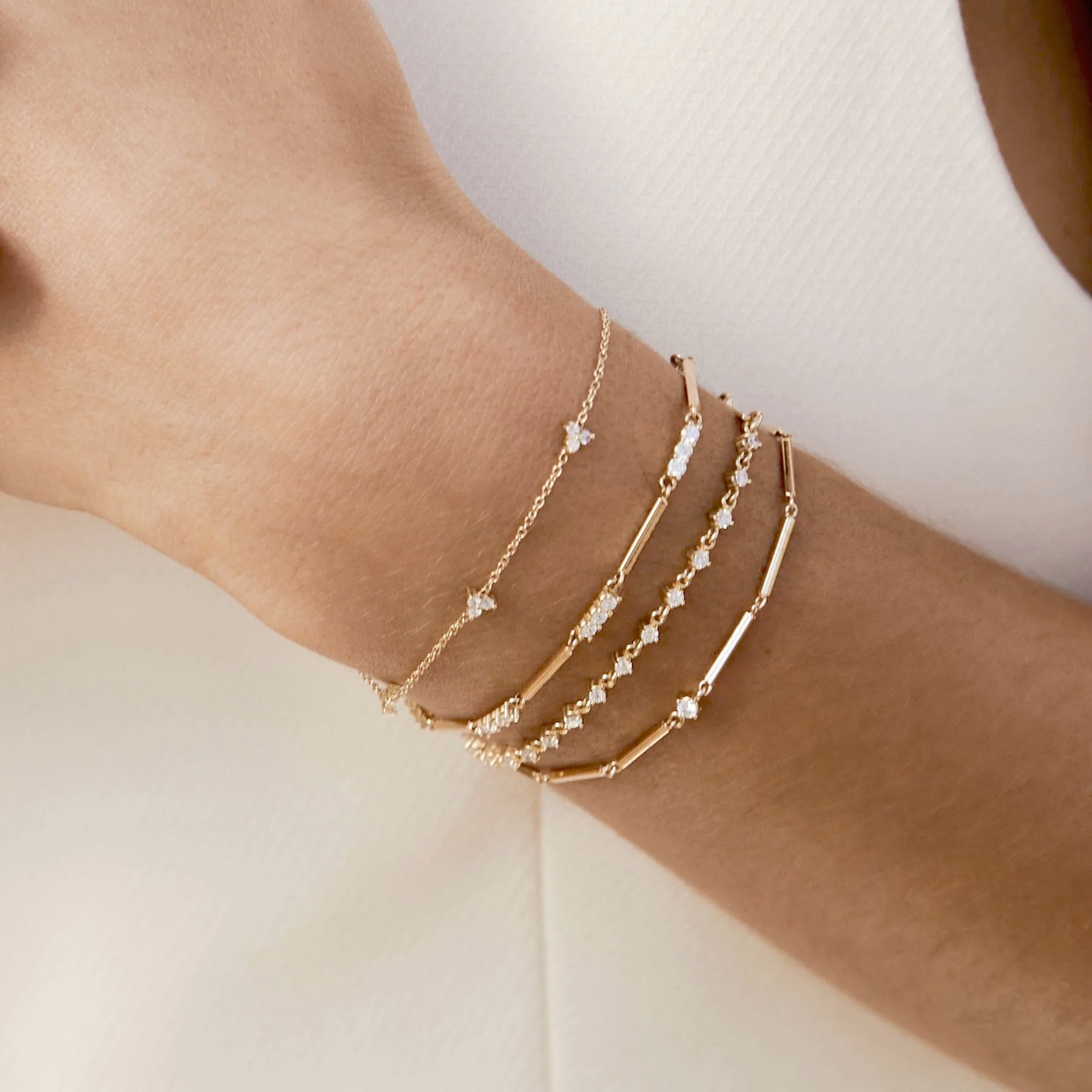 14K Gold Square Bar Bracelet with Single Prong-Set Diamond - Peridot Fine Jewelry - Zoe Chicco