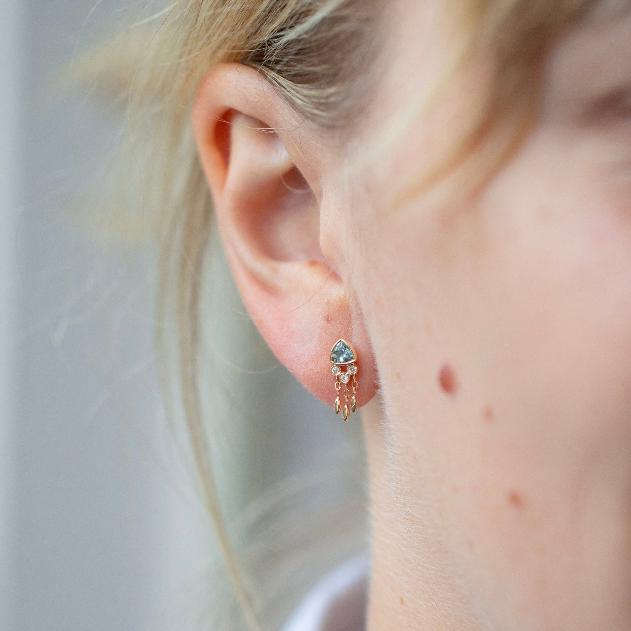 14K Gold Trillion Aquamarine Stud Earring with Three Diamonds and Dangling Details - Peridot Fine Jewelry - Celine Daoust