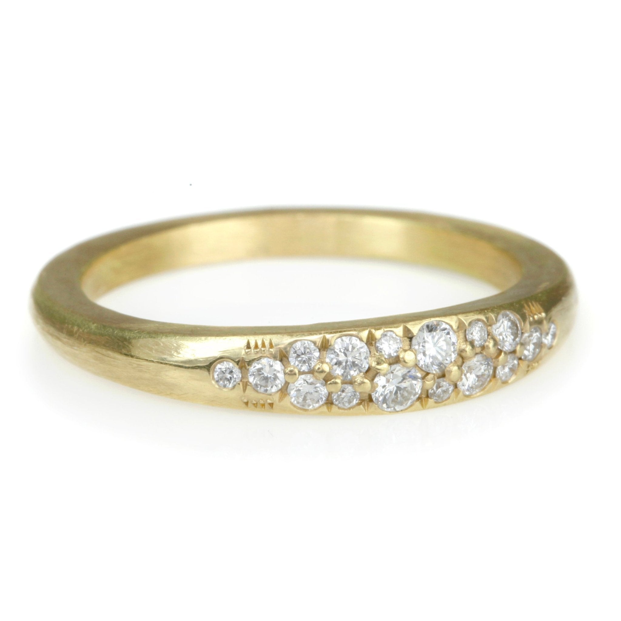 18 Gold Tapered Ring with Diamond Center Section - Peridot Fine Jewelry - Annie Fensterstock