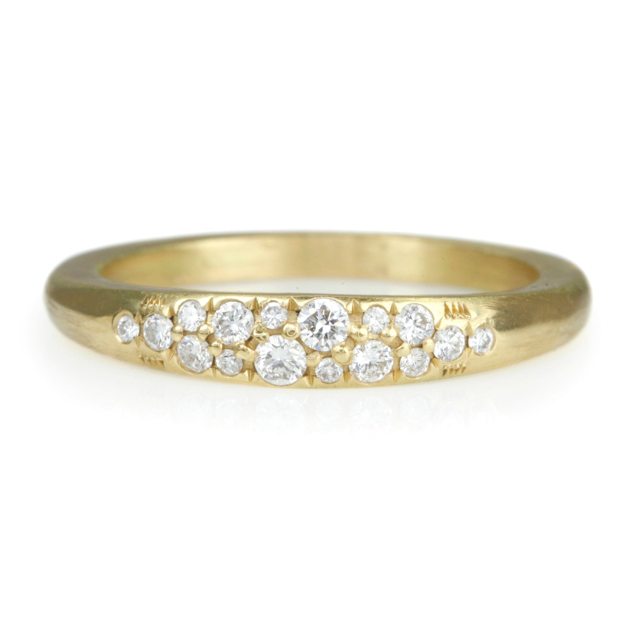 18 Gold Tapered Ring with Diamond Center Section - Peridot Fine Jewelry - Annie Fensterstock
