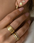 18K Gold "Boulder Bombe" Ring Featuring Pear-Shaped Diamond - Peridot Fine Jewelry - Anne Sportun