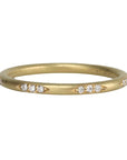 18K Gold Hammered "Vintage" Glitter Band with Diamonds - Peridot Fine Jewelry - Annie Fensterstock