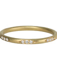 18K Gold Hammered "Vintage" Glitter Band with Diamonds - Peridot Fine Jewelry - Annie Fensterstock