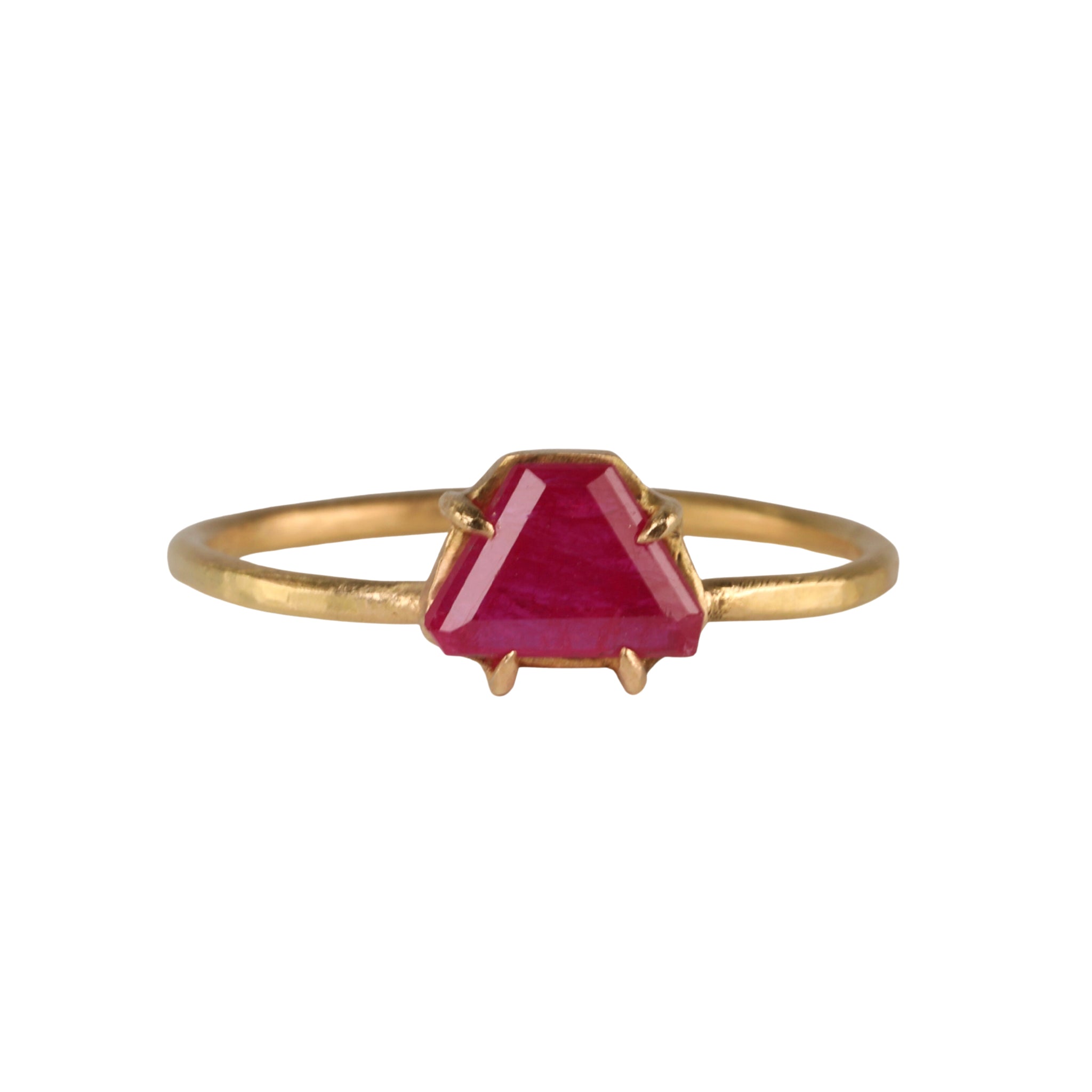 18K Gold Prong-Set Ruby Slice "Mini Gem" Ring - Peridot Fine Jewelry - Rosanne Pugliese