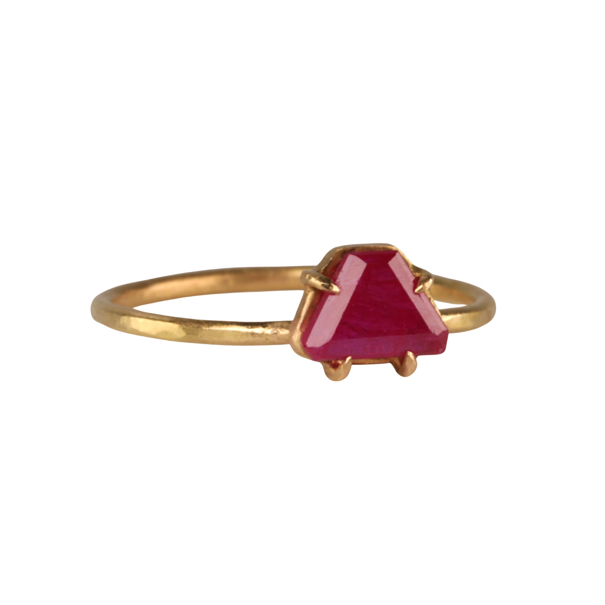 18K Gold Prong-Set Ruby Slice "Mini Gem" Ring - Peridot Fine Jewelry - Rosanne Pugliese
