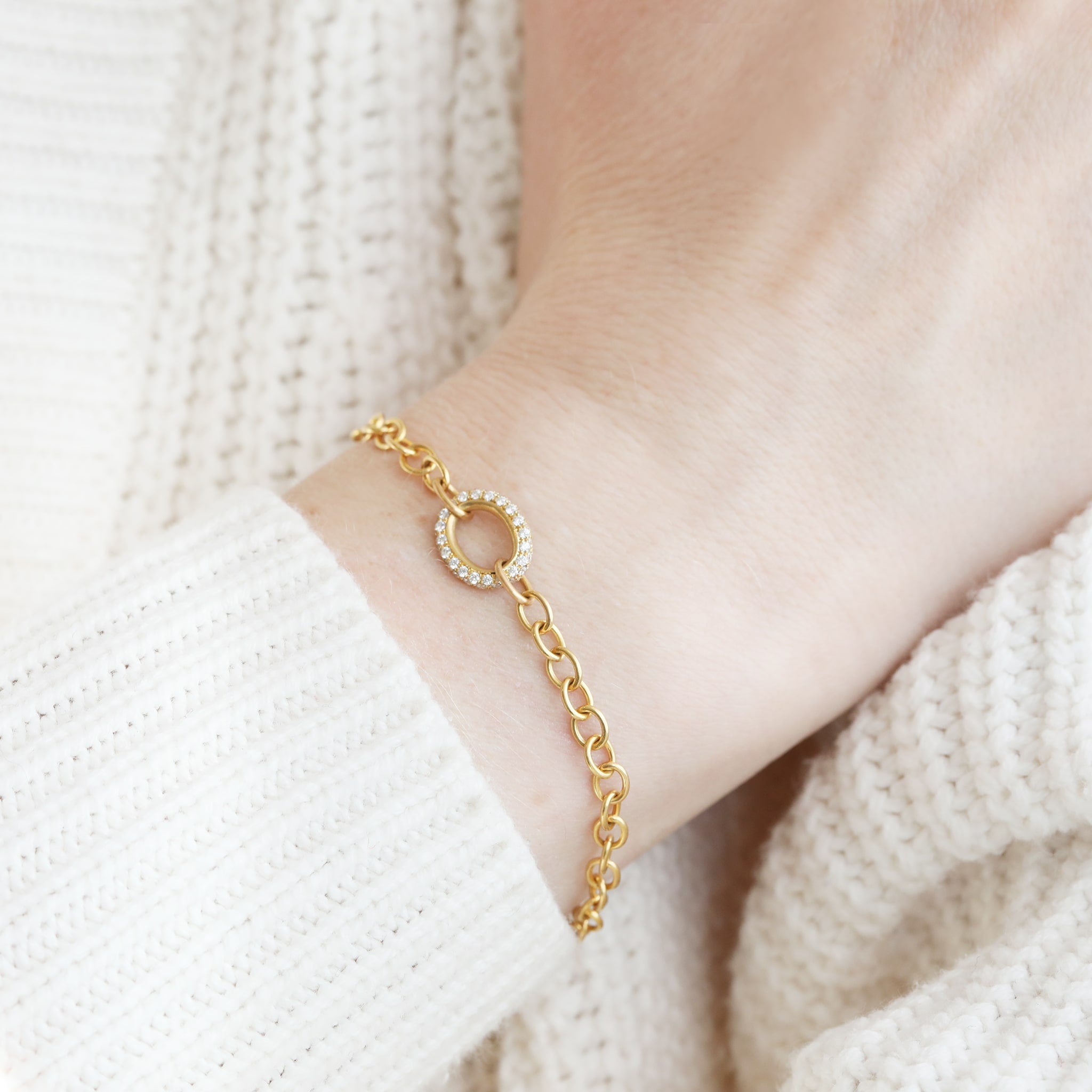 Caroline Ellen 20K Gold Handmade Small Oval Link Bracelet with Pave Diamond Oval Centerpiece