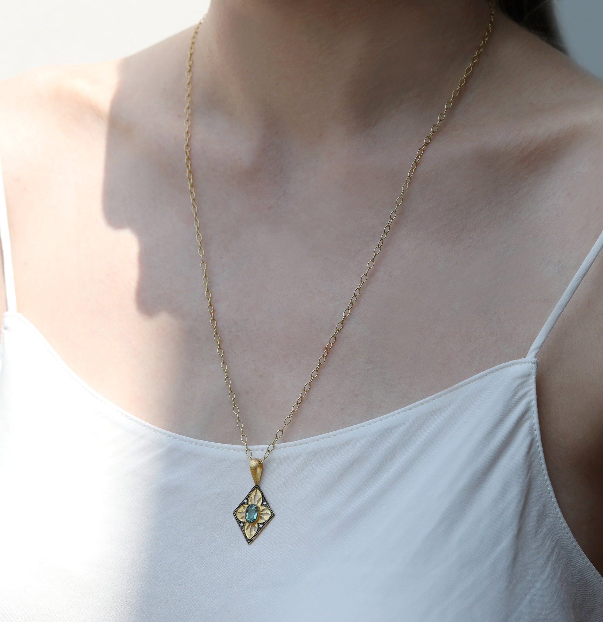 22K Gold "Tiny Lacy" Chain with Toggle Clasp - 24"