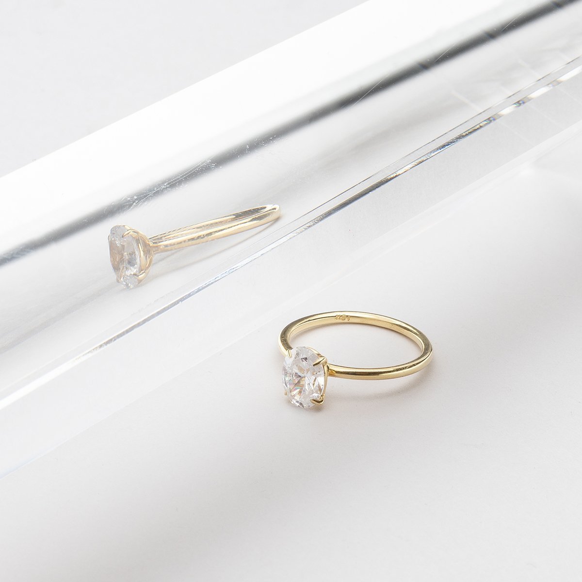 18K Yellow Gold 18K White Gold Platinum 18K Rose Gold Oval