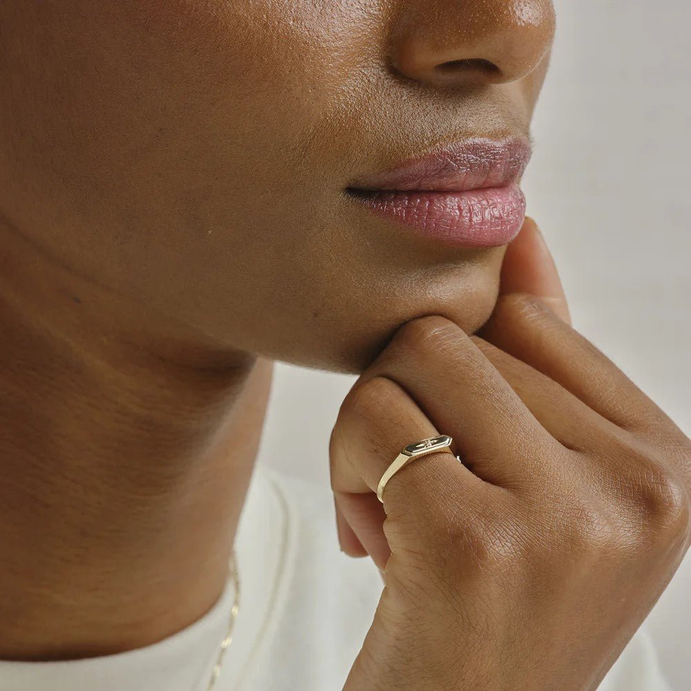 Gold Hexagonal "Astra" Ring with Star-Set Diamond - Peridot Fine Jewelry - Metier by Tomfoolery