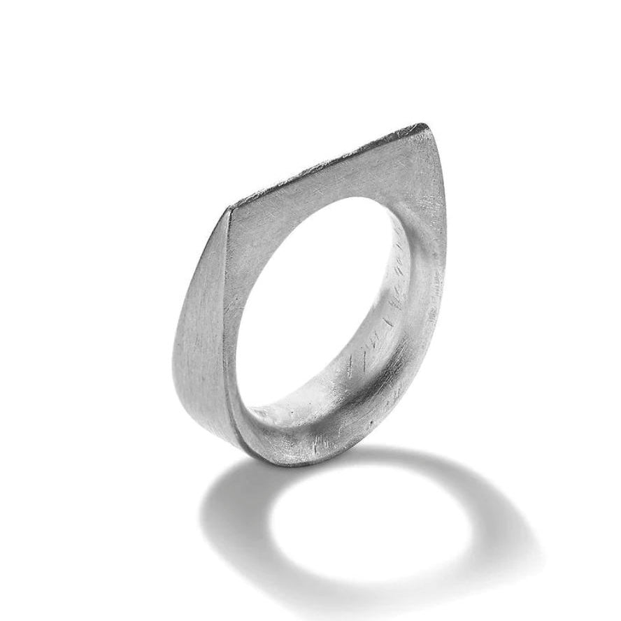 "Mara" Sterling Silver Carved Ring with Pointed Top Edge - Peridot Fine Jewelry - Sarah Macfadden