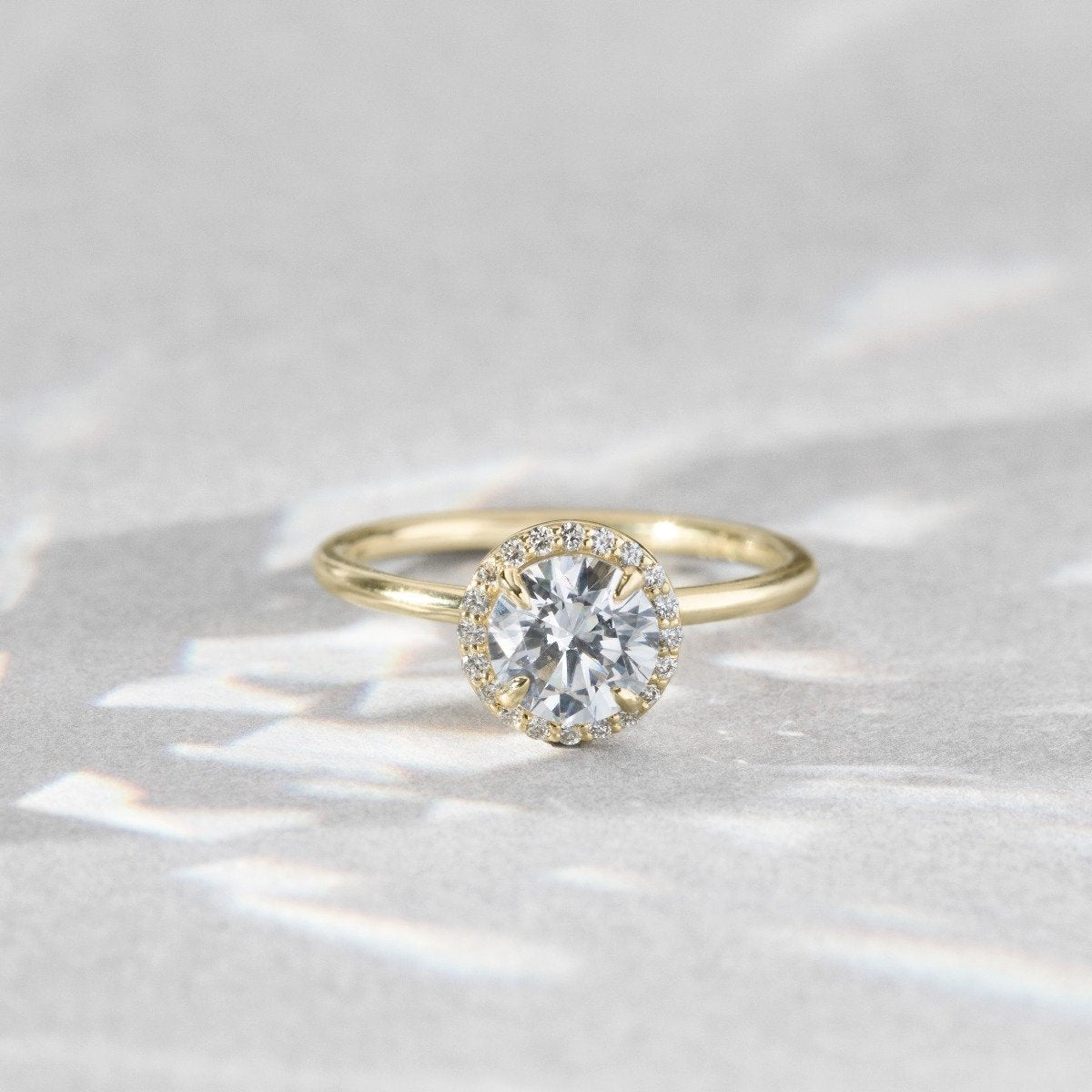 18K Yellow Gold 18K White Gold Platinum 18K Rose Gold Round