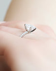 Mark Patterson Platinum Round Diamond Ring Mount with Pave Diamond Shoulders and Prongs