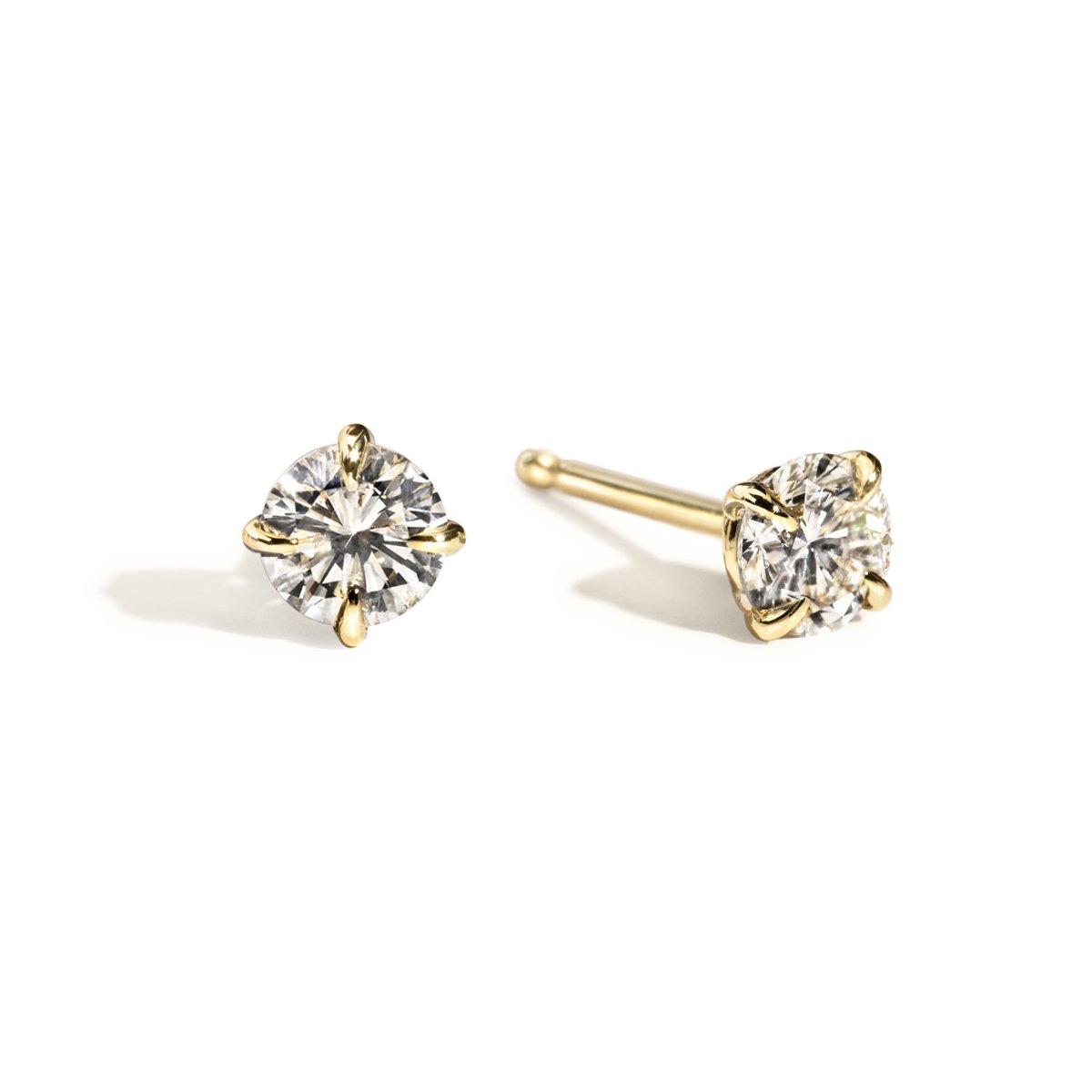 Round 4-Prong Diamond Stud - Peridot Fine Jewelry - ILA