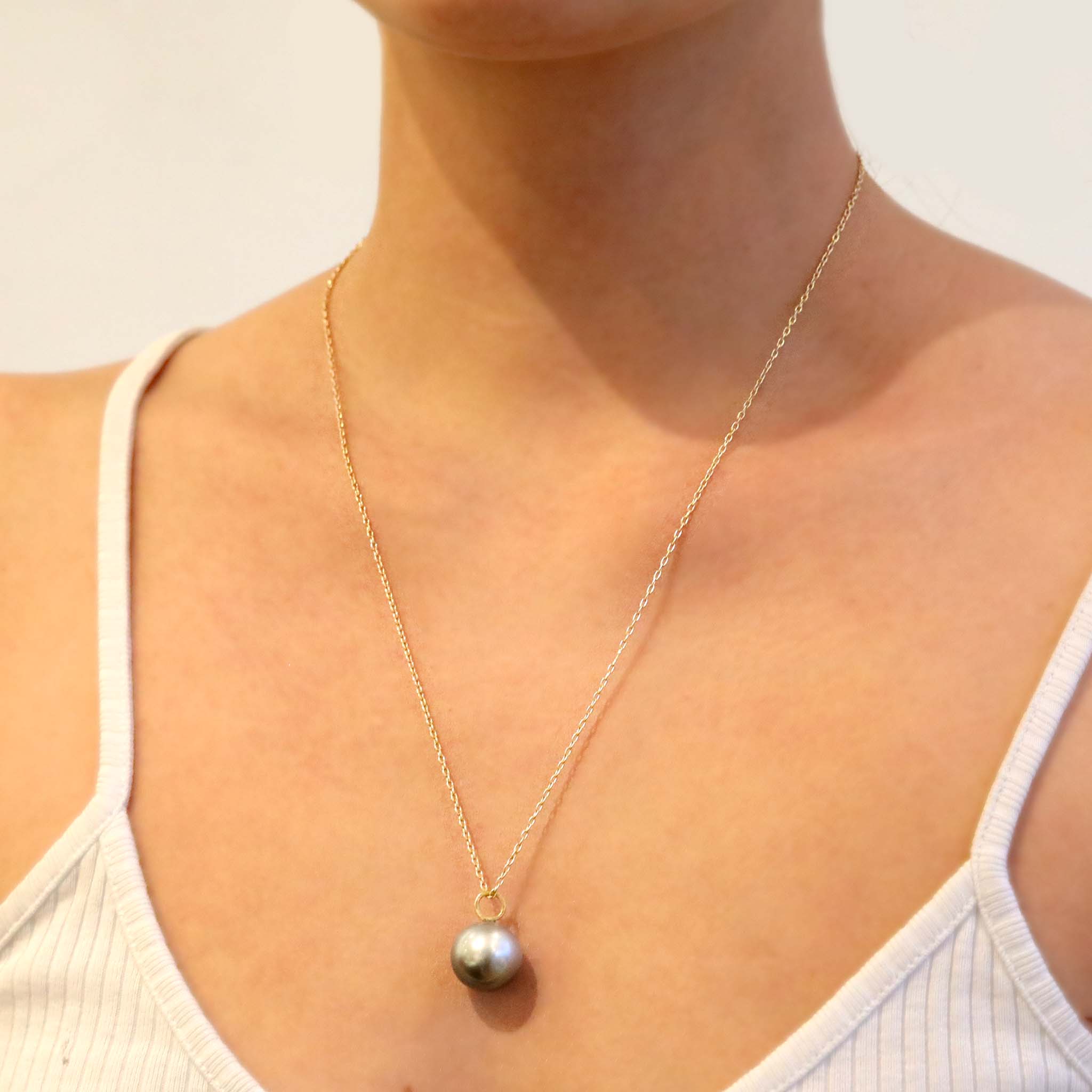 Rosanne Pugliese Tahitian Grey Round Pearl Charm