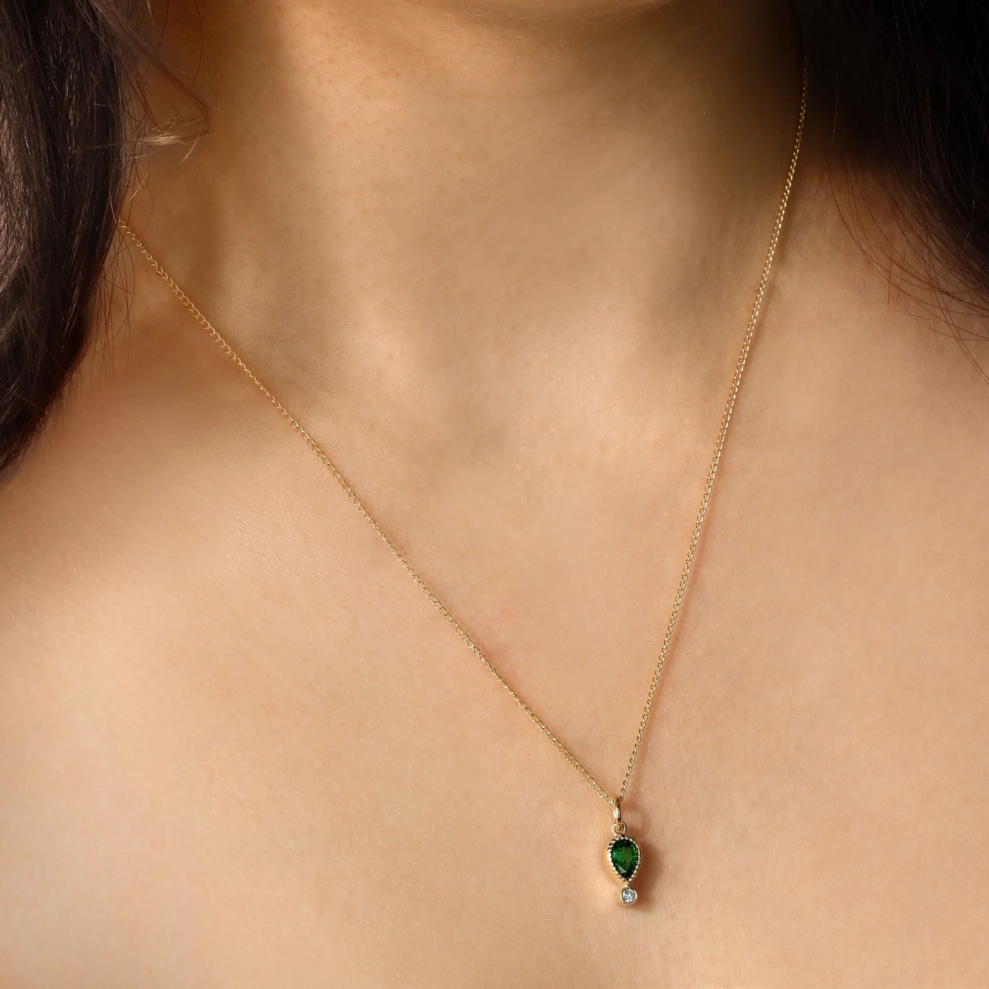 10K Pear - Shaped Emerald "Paloma" Charm with Diamond Accent - Peridot Fine Jewelry - Zahava