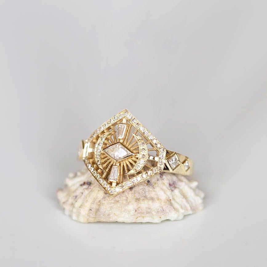 14 Karat Yellow Gold "Dream Maker" Marquise Diamond Plate Ring - Peridot Fine Jewelry - Celine Daoust