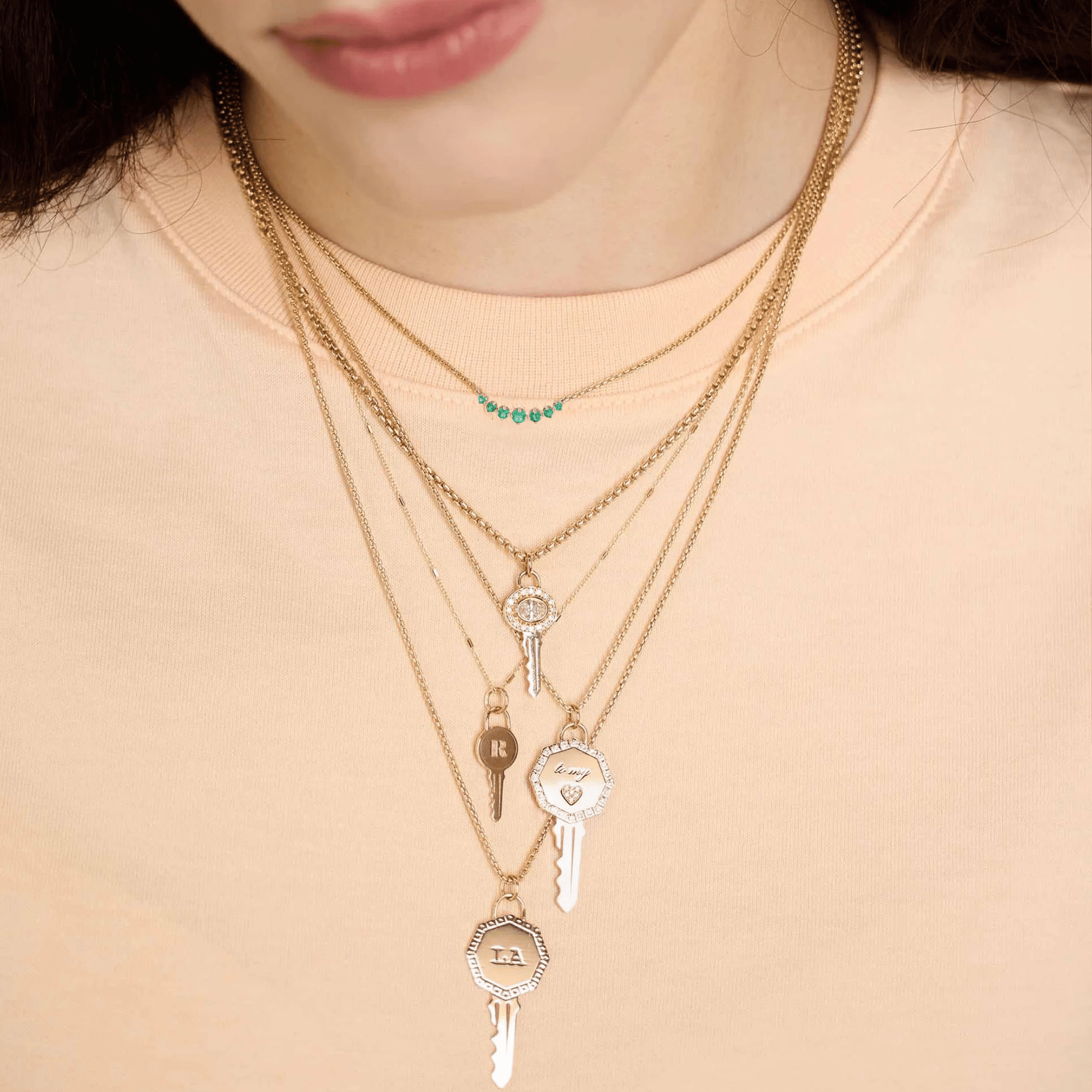 14K Curve X-Small Box Chain Necklace with 7 Graduated Emeralds - Peridot Fine Jewelry - Zoe Chicco