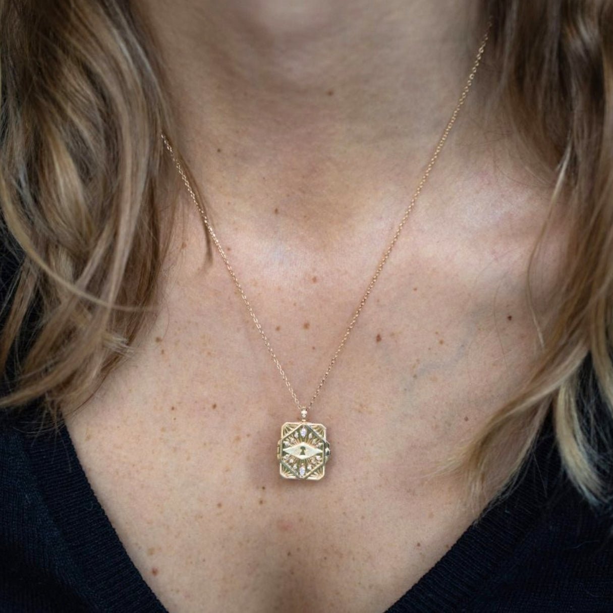 14K Gold &quot;Diamond &amp; Key&quot; Open Book Locket Necklace - Peridot Fine Jewelry - Celine Daoust