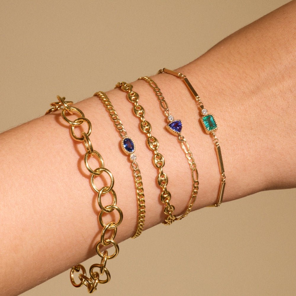 14K Gold &quot;Eva&quot; Bar Chain Station Bracelet with Bezel - Set Emerald - Peridot Fine Jewelry - Zahava