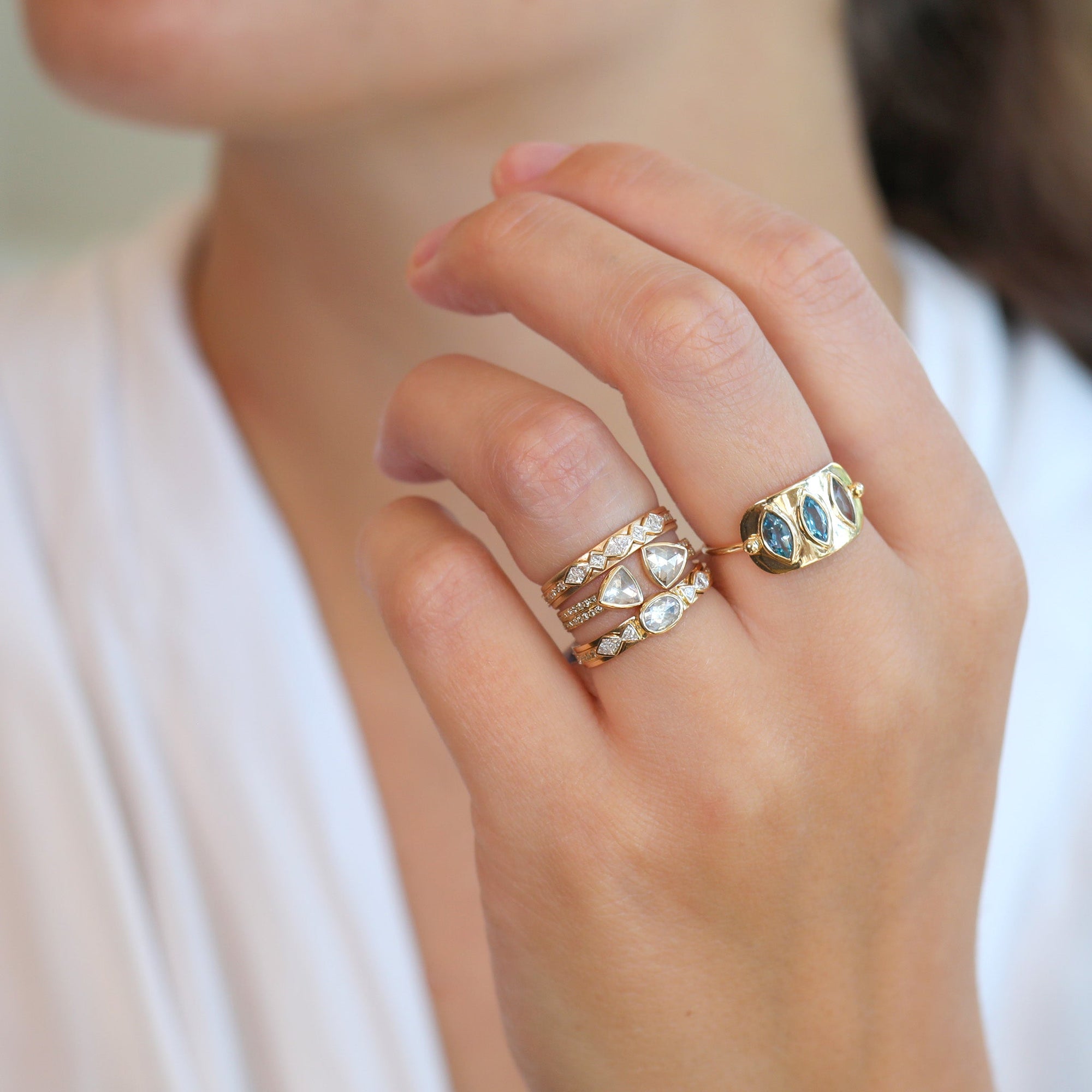 14K Gold Open Double Rose - Cut Grey Diamond Ring - Peridot Fine Jewelry - Celine Daoust