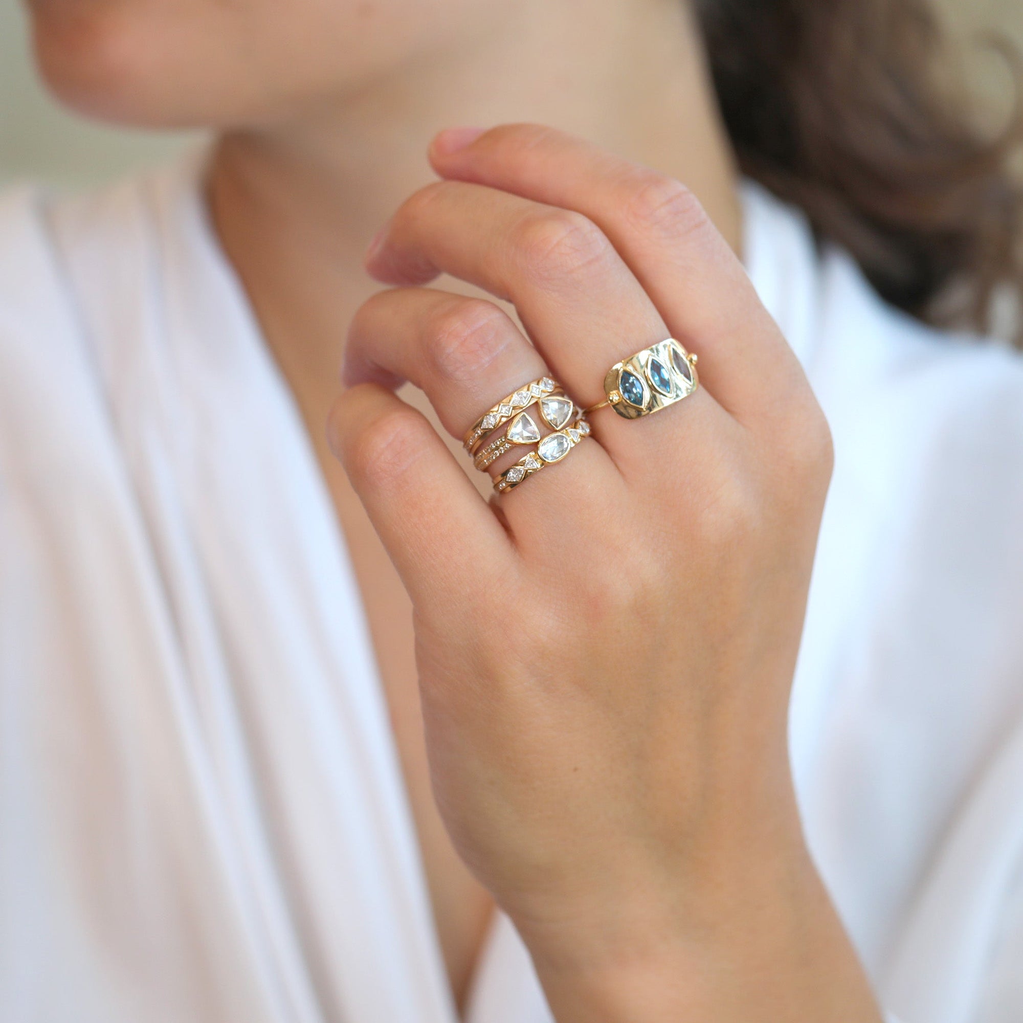 14K Gold Open Double Rose - Cut Grey Diamond Ring - Peridot Fine Jewelry - Celine Daoust