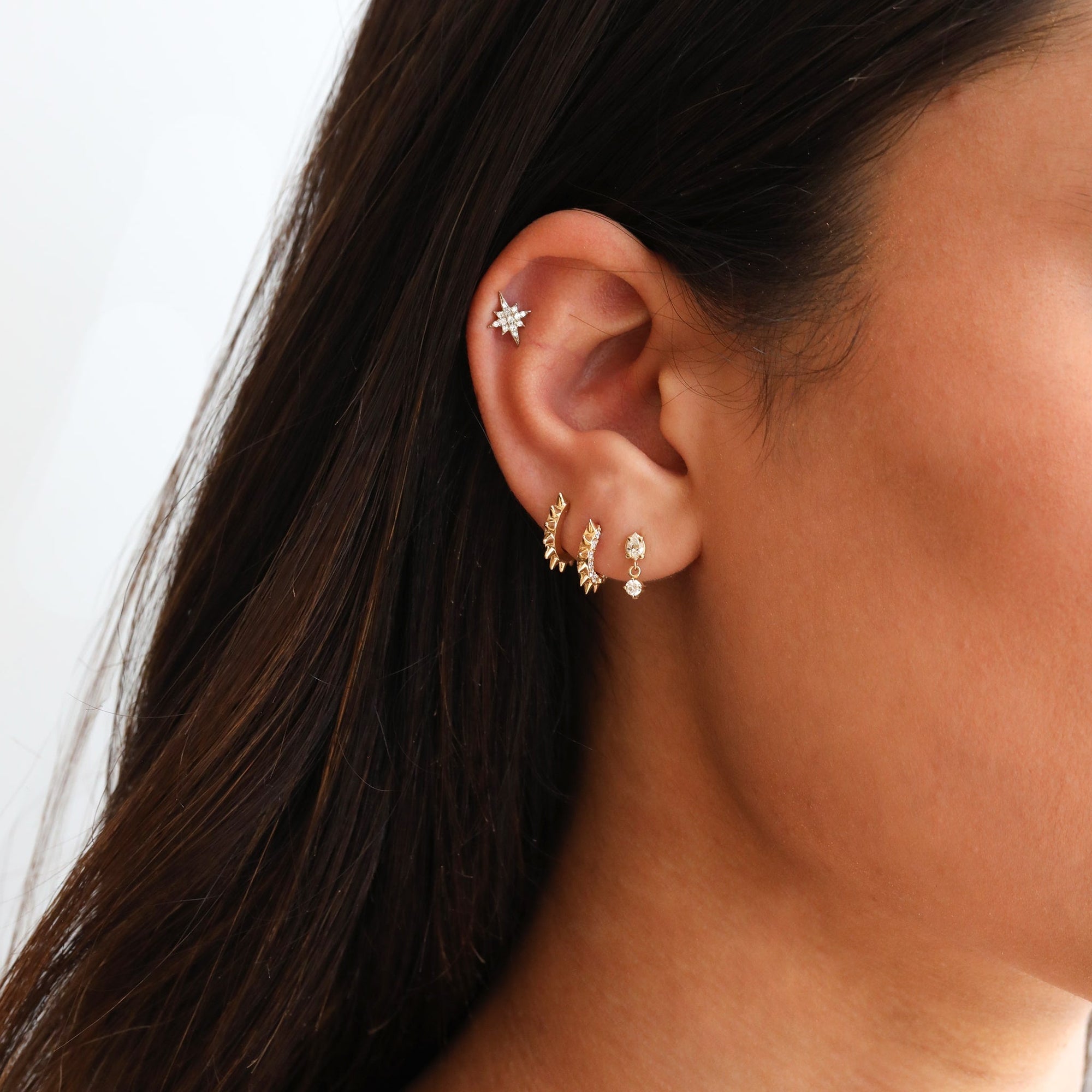 14k Gold Spiked Huggie Hoop Earrings - Peridot Fine Jewelry - Zoe Chicco