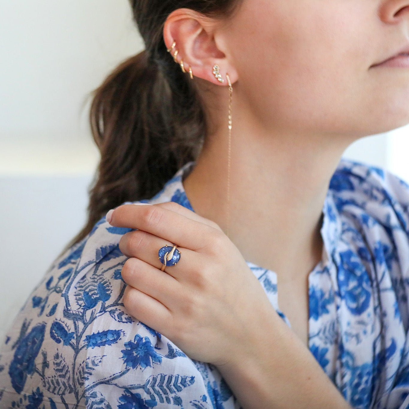 14K &quot;Golden Hearts&quot; Chain Earrings with Pave Diamonds - Peridot Fine Jewelry - Celine Daoust