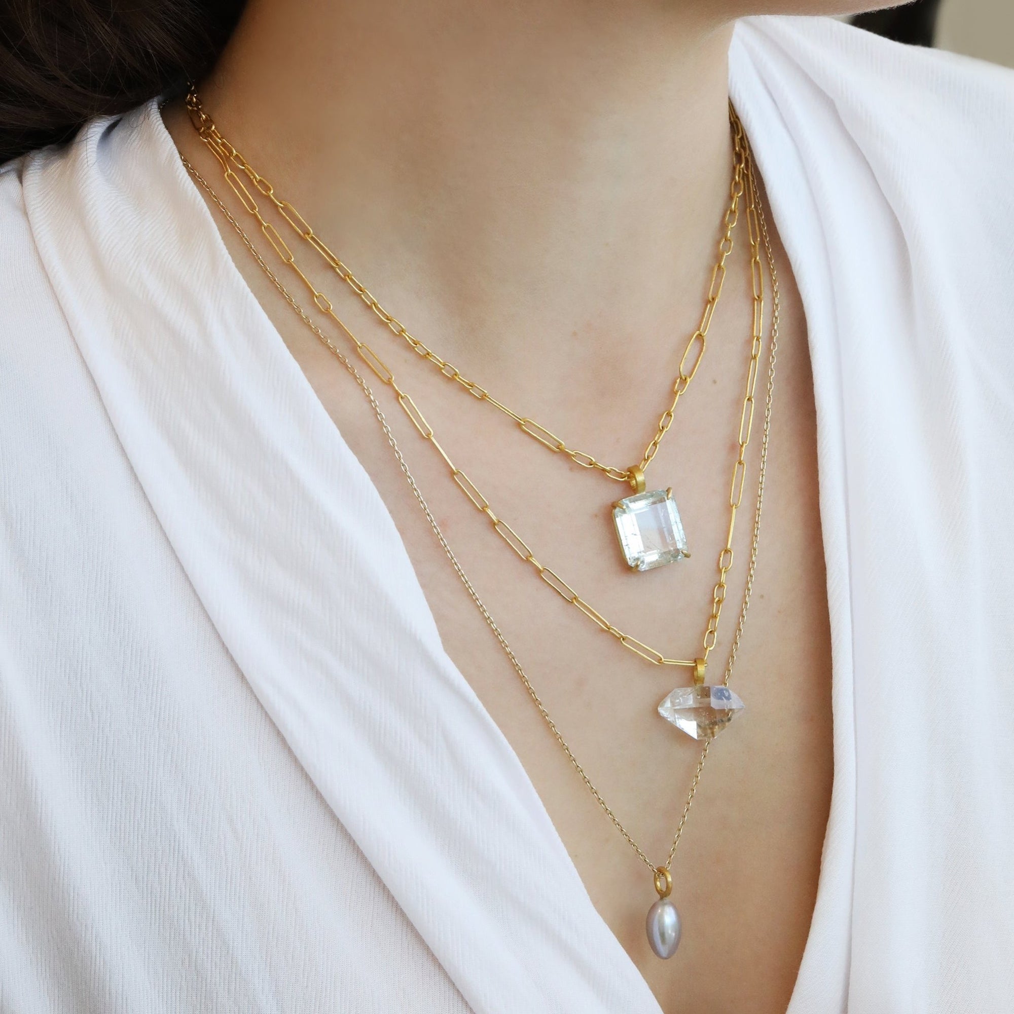 18 &amp; 22K Gold Prong-Set Emerald-Cut Pale Aquamarine Pendant - Peridot Fine Jewelry - Rosanne Pugliese