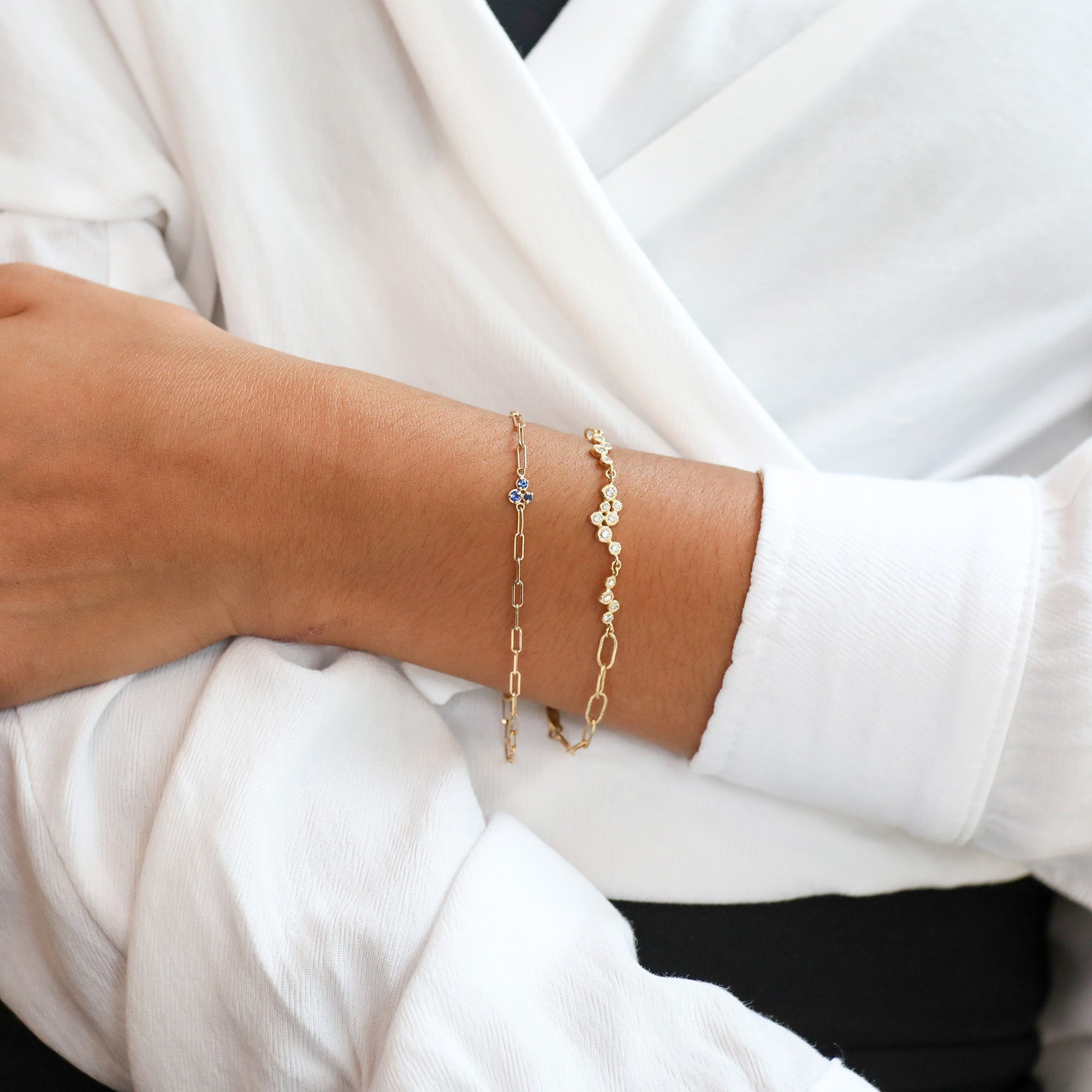 18 Karat Yellow Gold Bubble Chain Bracelet with Three Bezel Set Diamond Clusters - Peridot Fine Jewelry - Yasuko Azuma