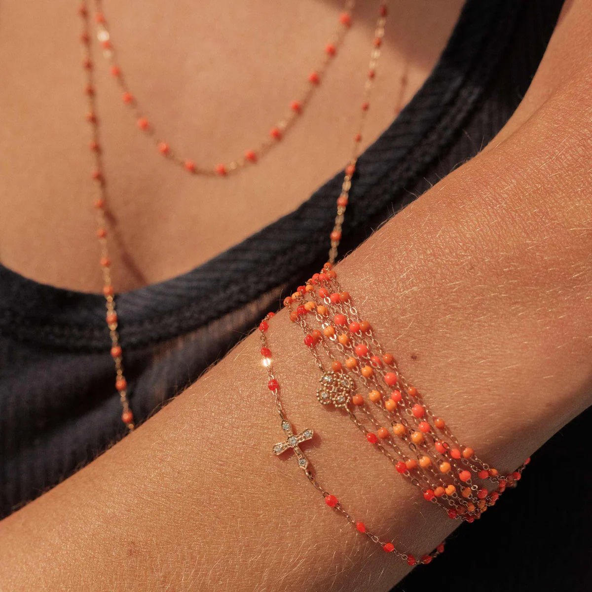 18K Gold and Neon Orange Resin Beaded "Classic" Bracelet - Peridot Fine Jewelry - Gigi Clozeau