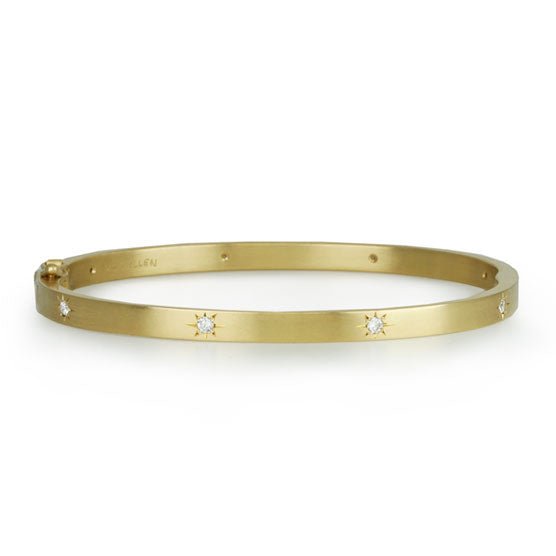 18K Gold and Star-Set Diamond Oval Hinged Bracelet - Peridot Fine Jewelry - Caroline Ellen