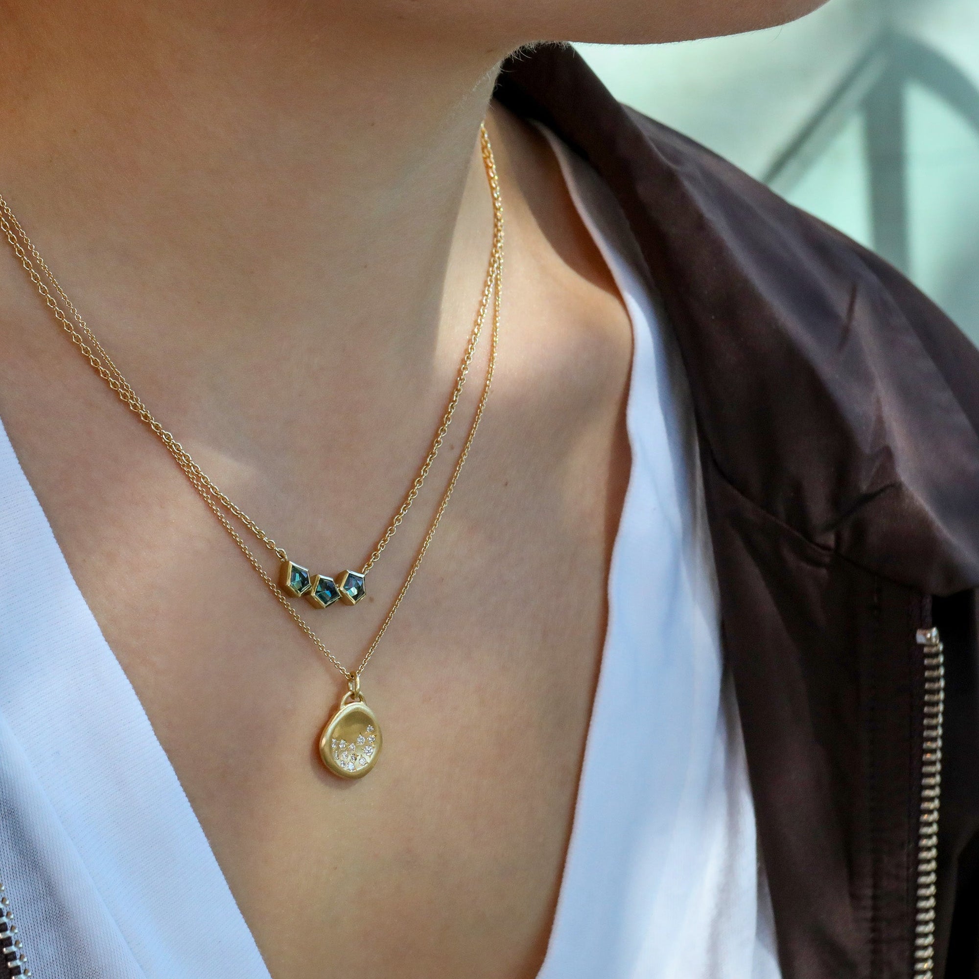 18K Gold &quot;Arch&quot; Necklace Featuring Three Geometric Blue - Green Sapphires - Peridot Fine Jewelry - Ali Dumont