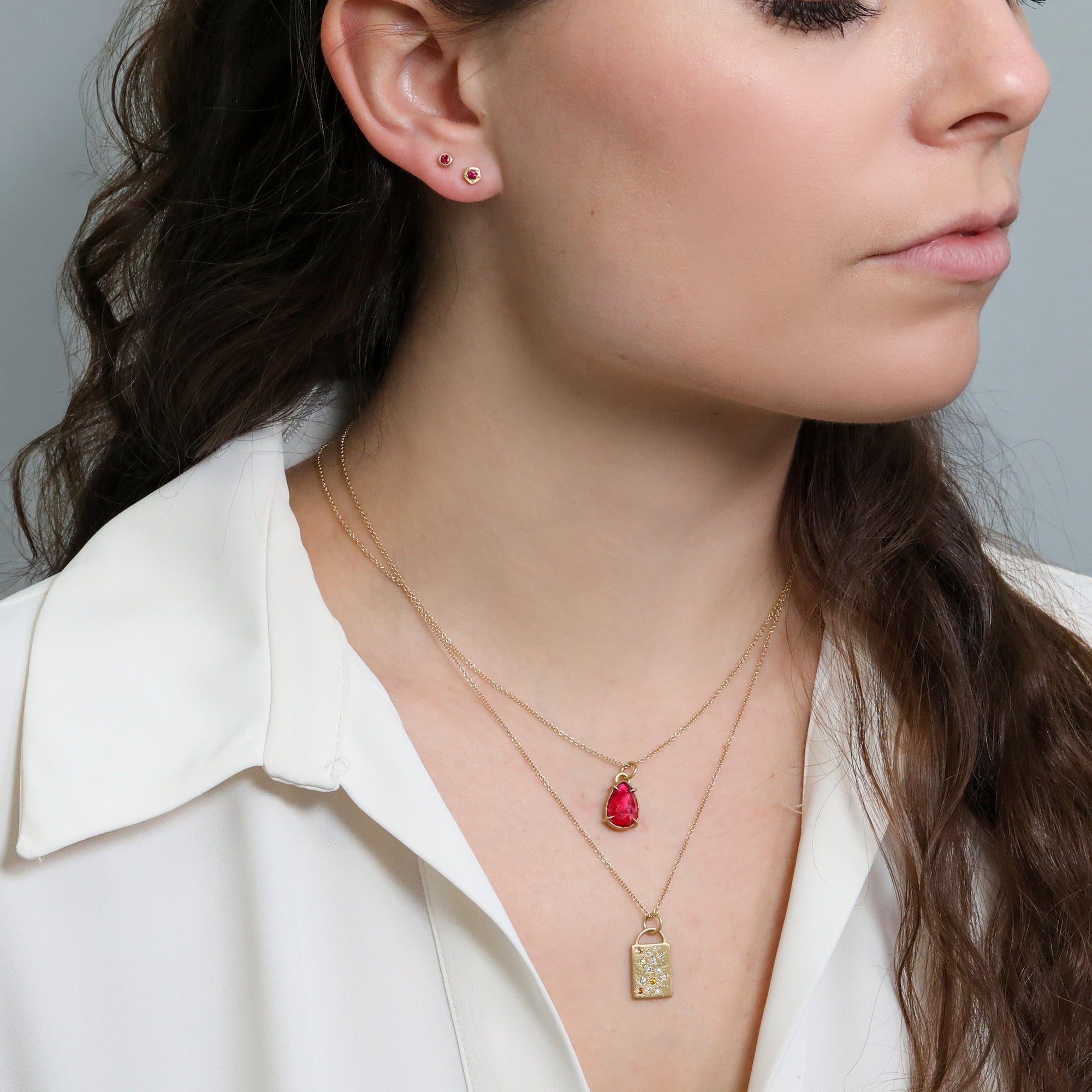 18K Gold Hand Fabricated Charm Necklace with Diamonds and Apricot Sapphires - Peridot Fine Jewelry - Annie Fensterstock