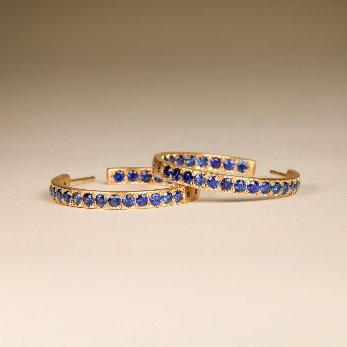 18K Gold &amp; Pave Blue Sapphire Hoop Earrings - Peridot Fine Jewelry - Caroline Ellen