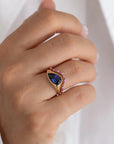 18K Gold Pear Shaped Sapphire Solitaire Ring - Peridot Fine Jewelry - Artemer