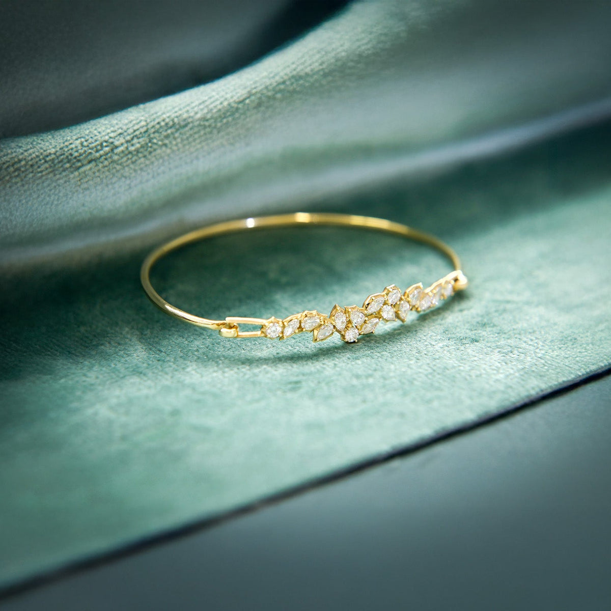18K Gold "Posey" Diamond Bangle - Peridot Fine Jewelry - Jade Trau