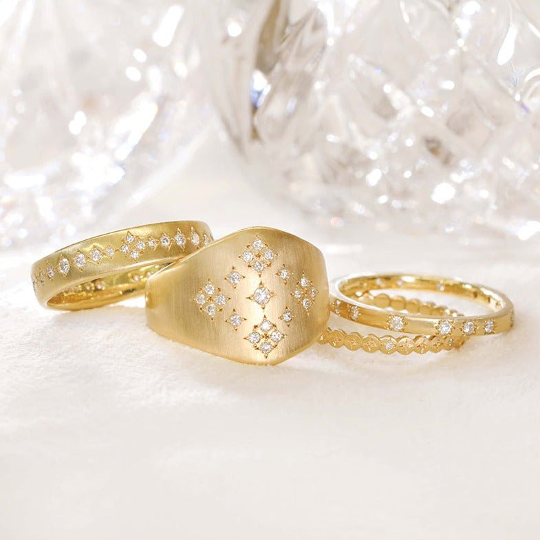 18K Gold &quot;Sierra&quot; Shield Diamond Ring - Peridot Fine Jewelry - Adel Chefridi