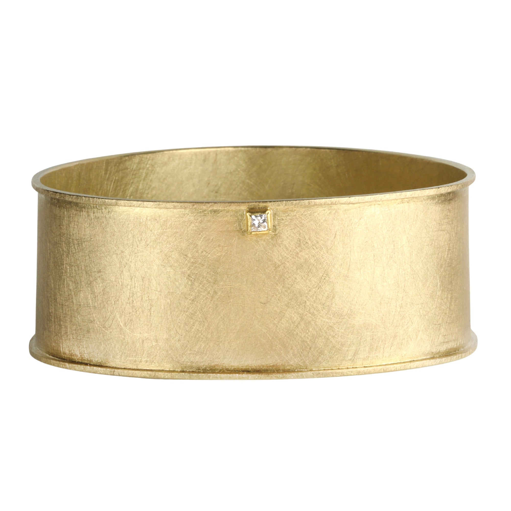 18K Gold Wide Bangle with Princess-Cut Diamond - Peridot Fine Jewelry - Petra Class