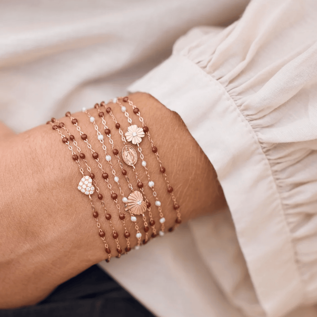 18K & "Moka" Brown Resin Beaded "Classic" Bracelet - Peridot Fine Jewelry - Gigi Clozeau