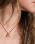 18K "Naipe" Emerald-Cut Charm with Blue Sapphire "Shaker" - Peridot Fine Jewelry - Moritz Glik