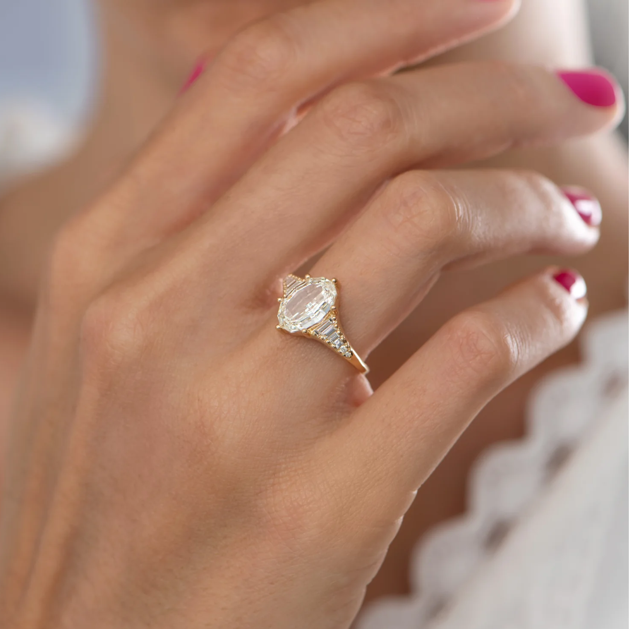 18K Oval Step - Cut Diamond "Zeppelin" Ring with Graduated Baguette Diamond Shoulders - Peridot Fine Jewelry - Artemer
