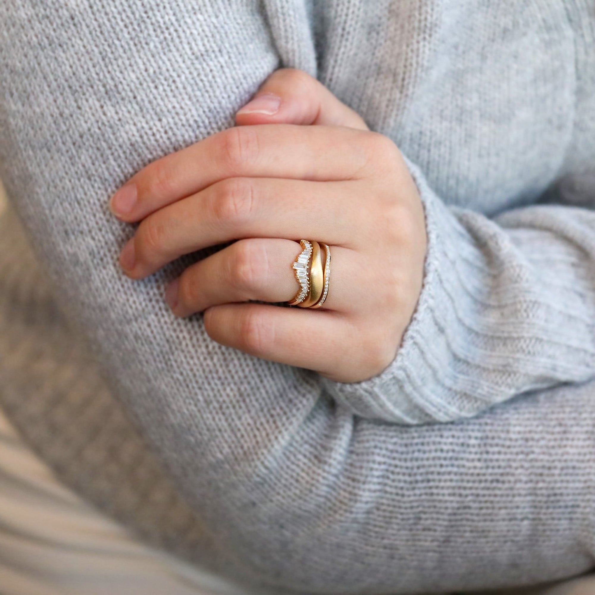 18K & Pave Diamond Curved "Delicate" Half Eternity Band - Peridot Fine Jewelry - Artemer