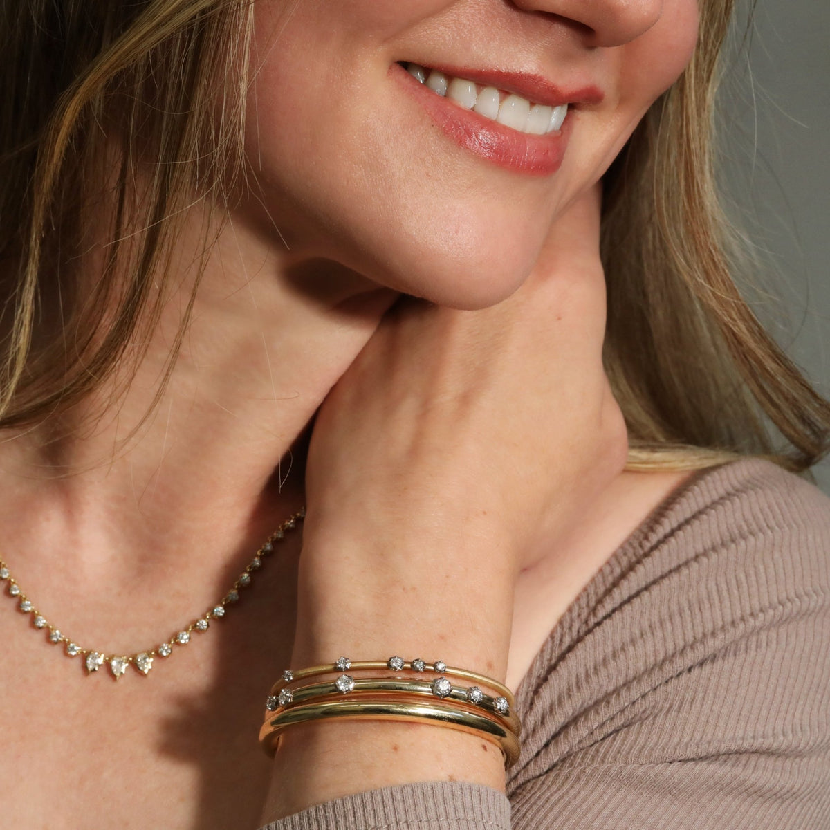18K & Platinum Two Tone "Constellation" 5.0 Plie Bangle Featuring Six Scattered Diamonds - Peridot Fine Jewelry - Jade Trau